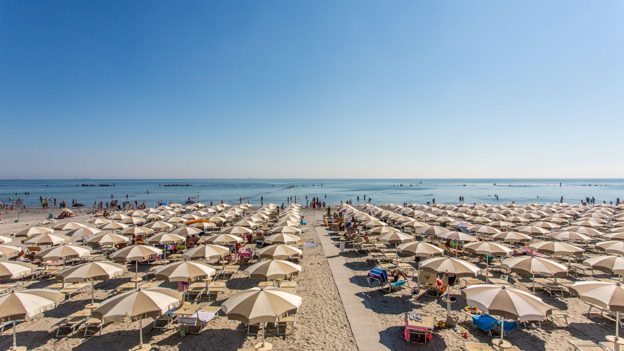Club Del Sole Pini Boutique Resort Punta Marina Exterior photo